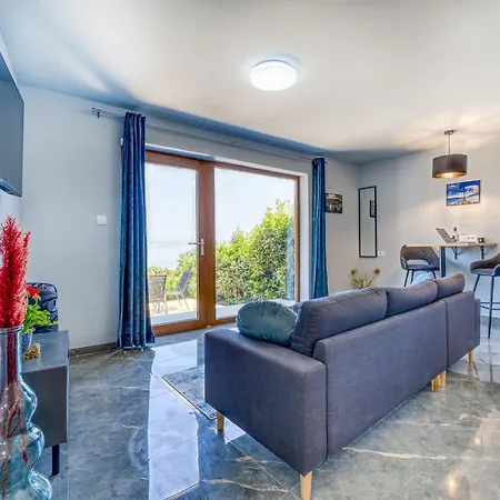 Apartman Perla 1-1 By Interhome *